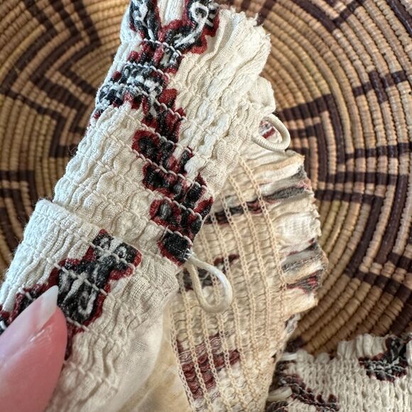 Joie Sleeveless Embroidered Top M Cream Boho Floral Cotton Button Back Blouse - Picture 7 of 8